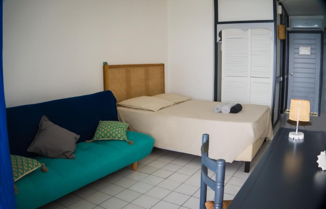 Gap Apartment Ле Диамант Екстериор снимка